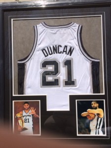 Tim Duncan Signed Jersey and Print